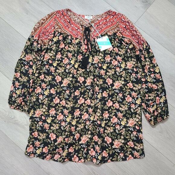 Umgee Dresses & Skirts - Umgee Dress Small Boho Floral Black Lace Up V Neck NWT